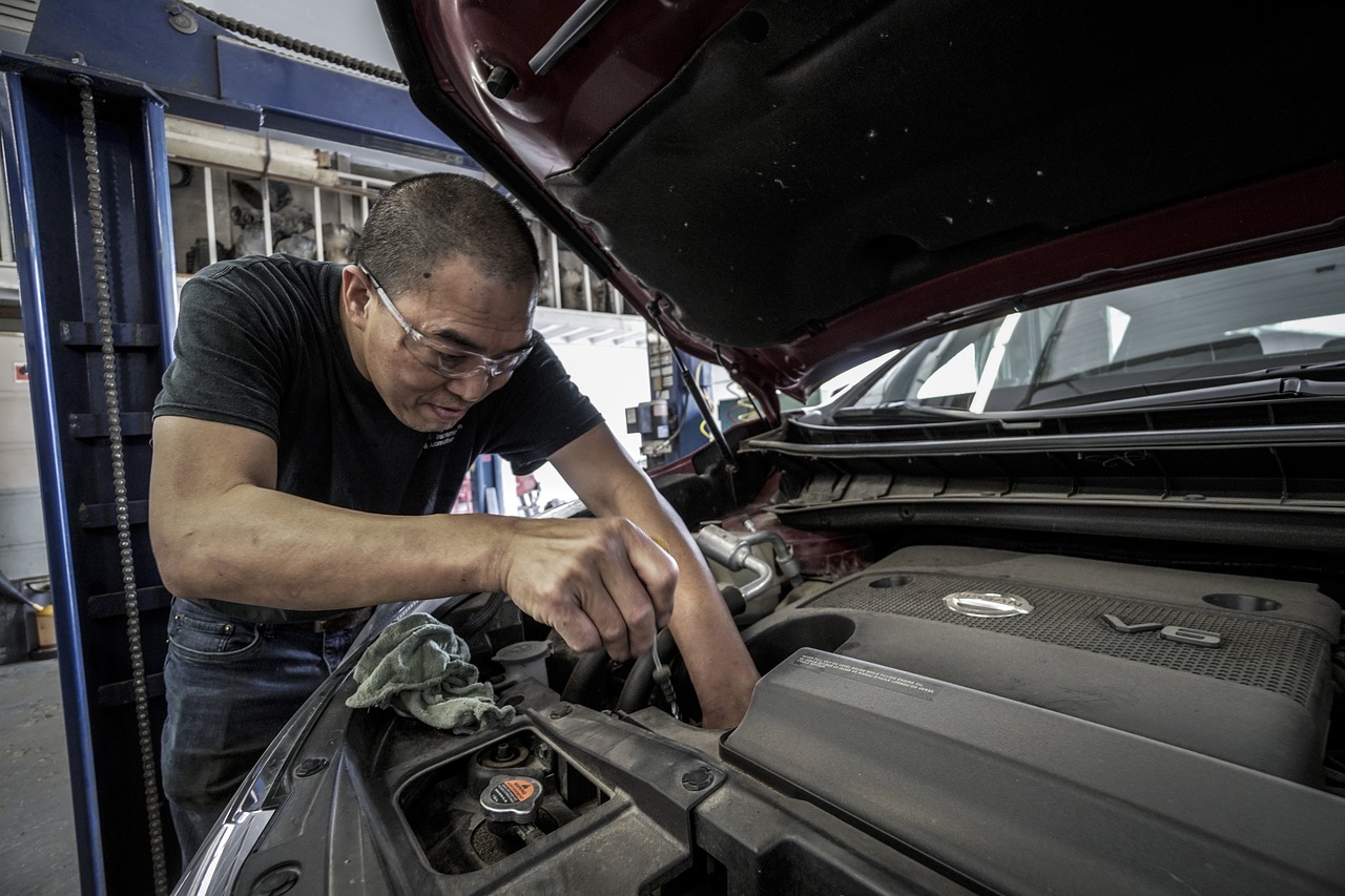 Checking Transmission Fluid Can Determine If It Needs Changing